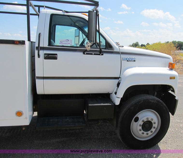 image for item B2741 1994 Chevrolet Kodiak utility truck