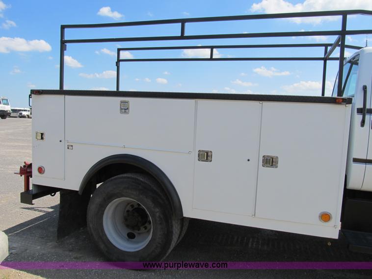 image for item B2741 1994 Chevrolet Kodiak utility truck