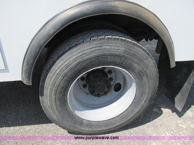 image for item B2741 1994 Chevrolet Kodiak utility truck