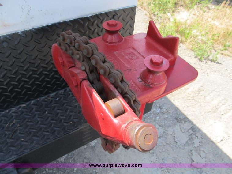 image for item B2741 1994 Chevrolet Kodiak utility truck