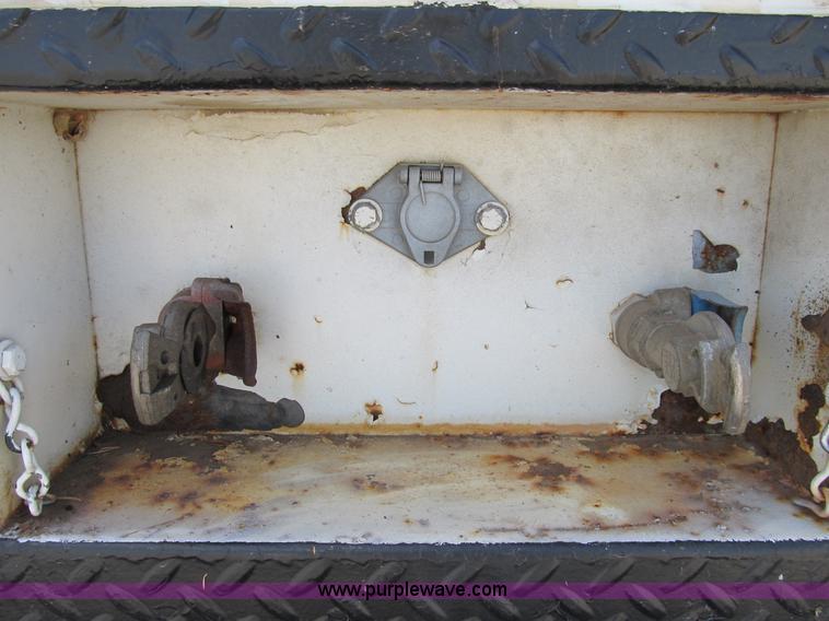 image for item B2741 1994 Chevrolet Kodiak utility truck