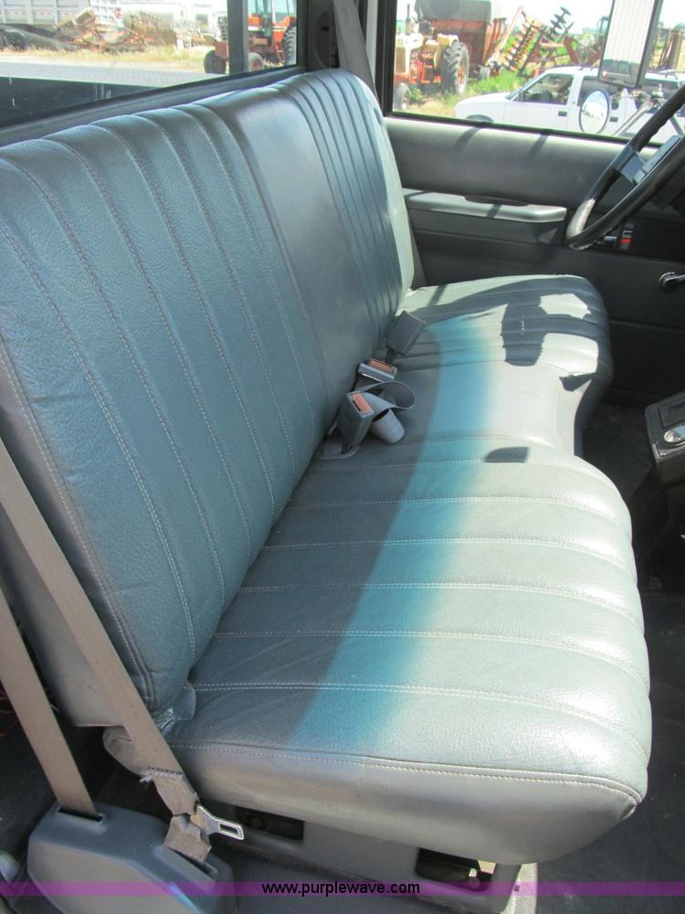 image for item B2741 1994 Chevrolet Kodiak utility truck