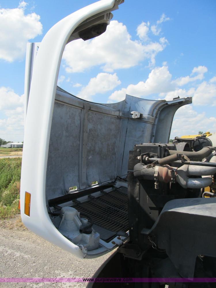 image for item B2741 1994 Chevrolet Kodiak utility truck