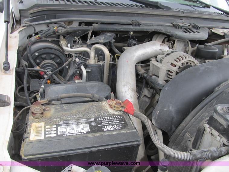 image for item B2742 2005 Ford F250 XLT Super Duty extended cab pickup truck