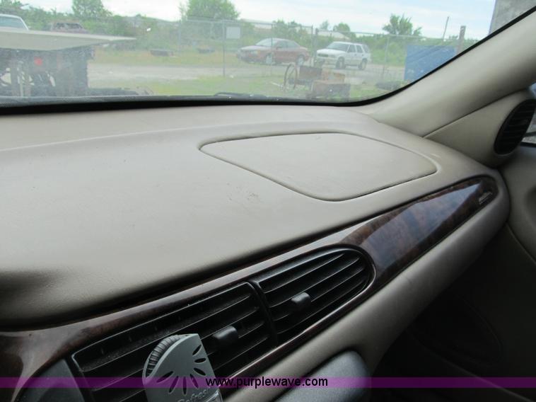 image for item B2743 2003 Chevrolet Malibu LS