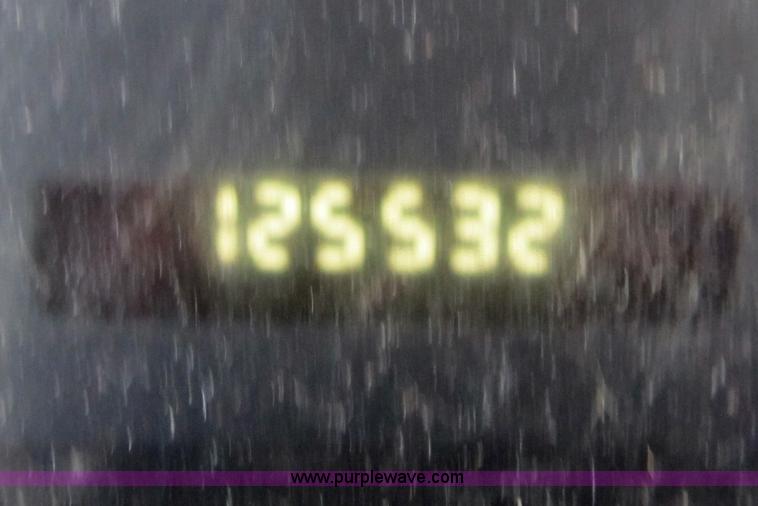 image for item B2743 2003 Chevrolet Malibu LS