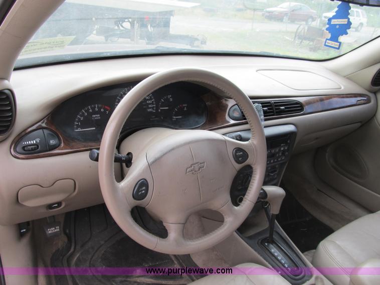 image for item B2743 2003 Chevrolet Malibu LS