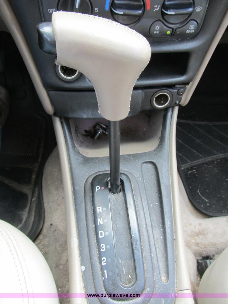 image for item B2743 2003 Chevrolet Malibu LS