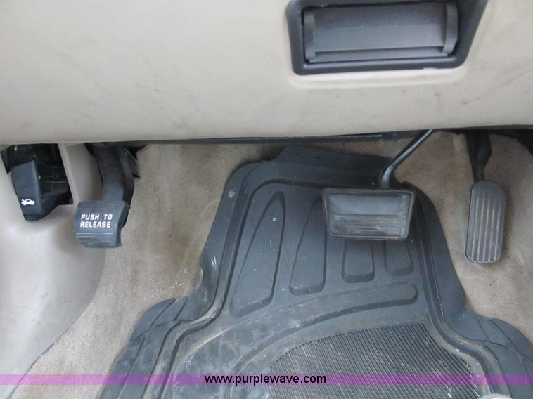 image for item B2743 2003 Chevrolet Malibu LS