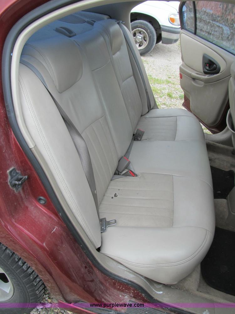 image for item B2743 2003 Chevrolet Malibu LS