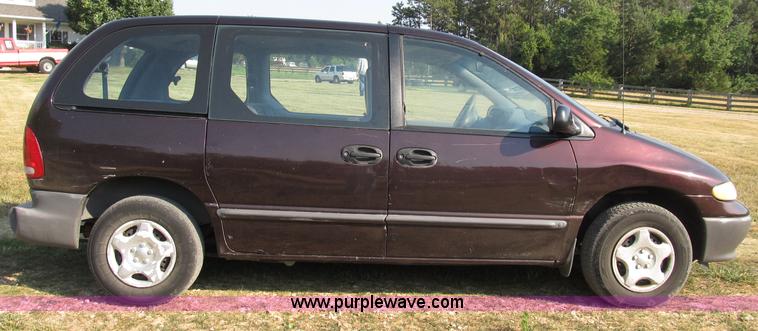 image for item B2748 1997 Dodge Caravan mini van