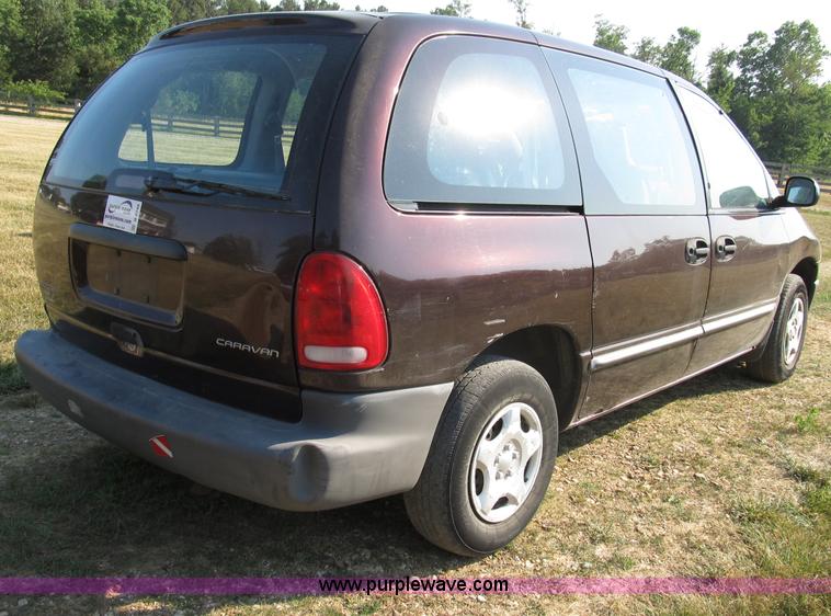 image for item B2748 1997 Dodge Caravan mini van
