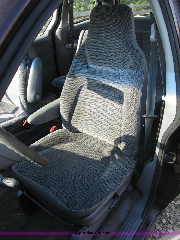 image for item B2748 1997 Dodge Caravan mini van