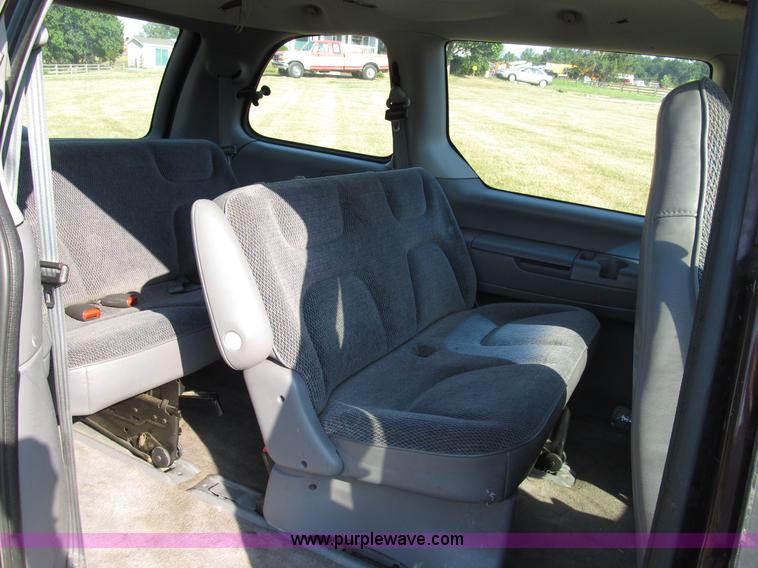image for item B2748 1997 Dodge Caravan mini van