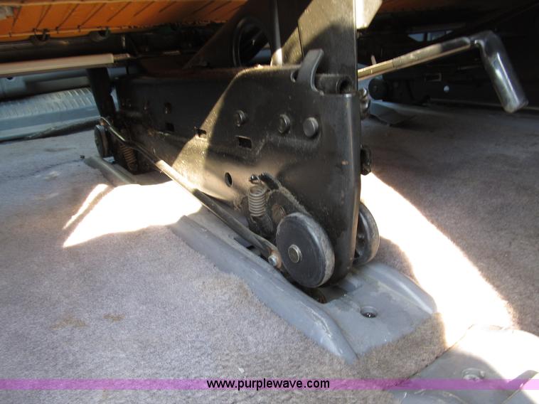 image for item B2748 1997 Dodge Caravan mini van