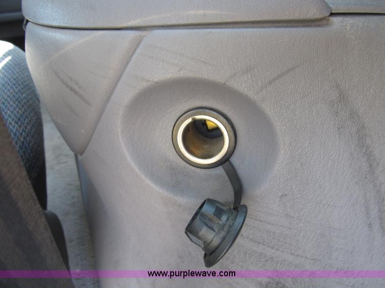 image for item B2748 1997 Dodge Caravan mini van