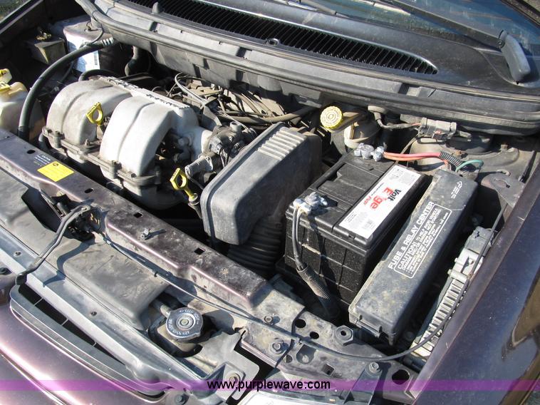 image for item B2748 1997 Dodge Caravan mini van