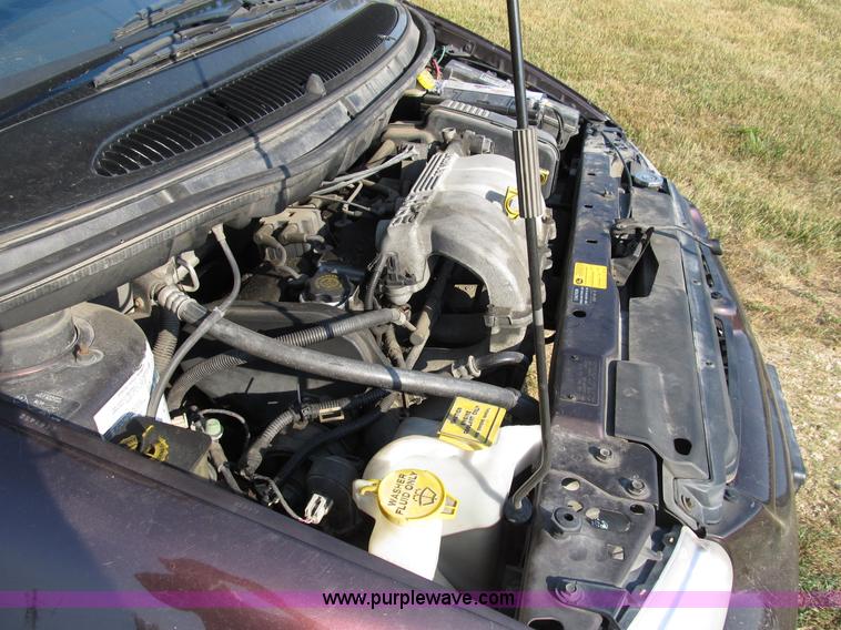 image for item B2748 1997 Dodge Caravan mini van