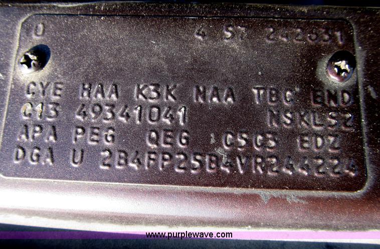 image for item B2748 1997 Dodge Caravan mini van