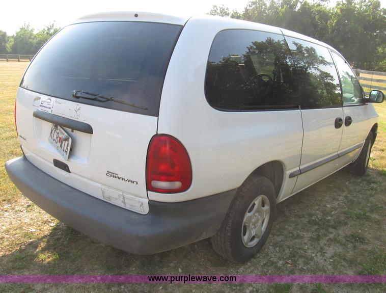 image for item B2751 1997 Dodge Grand Caravan mini van