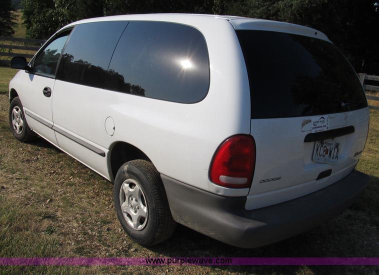 image for item B2751 1997 Dodge Grand Caravan mini van
