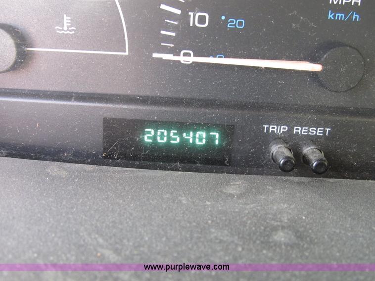 image for item B2751 1997 Dodge Grand Caravan mini van