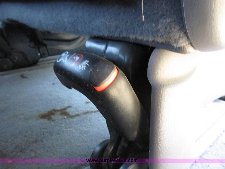 image for item B2751 1997 Dodge Grand Caravan mini van