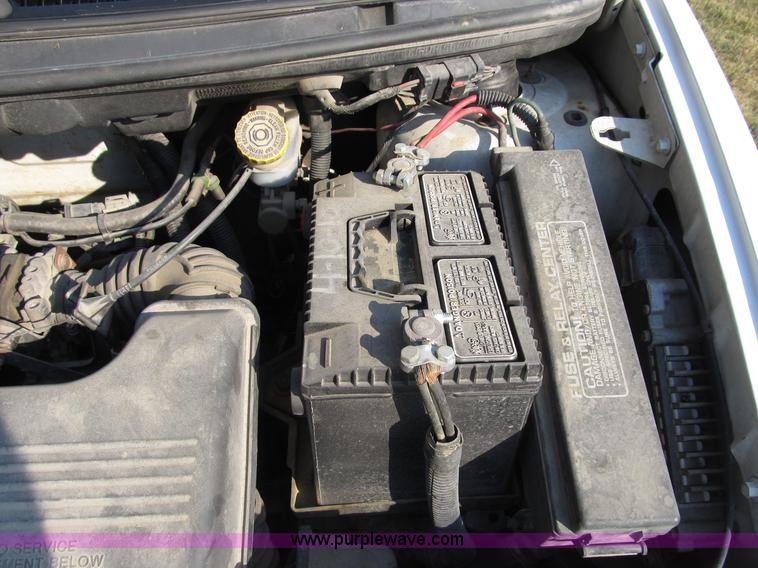 image for item B2751 1997 Dodge Grand Caravan mini van