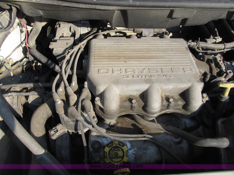 image for item B2751 1997 Dodge Grand Caravan mini van