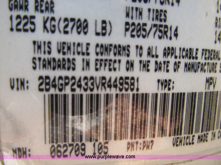 image for item B2751 1997 Dodge Grand Caravan mini van