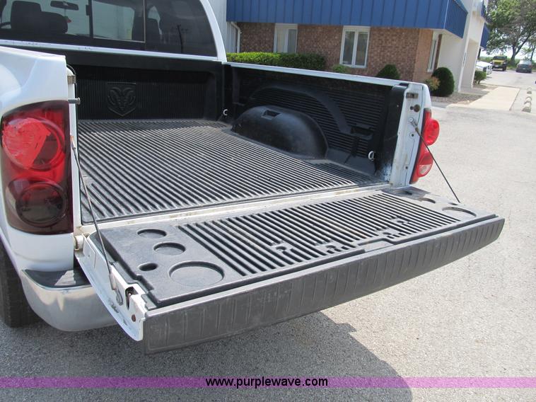 image for item B2755 2008 Dodge Ram 1500 Big Horn Edition quad cab pickup truck