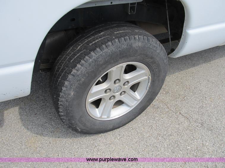 image for item B2755 2008 Dodge Ram 1500 Big Horn Edition quad cab pickup truck