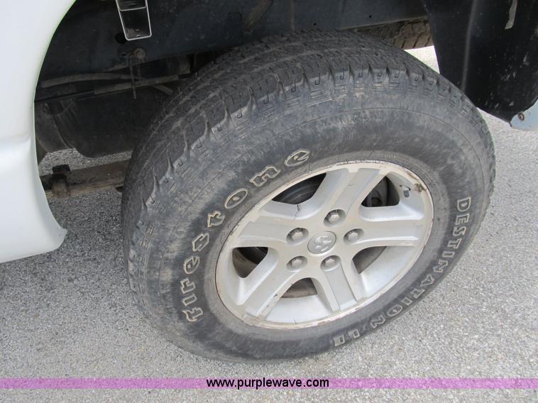 image for item B2755 2008 Dodge Ram 1500 Big Horn Edition quad cab pickup truck