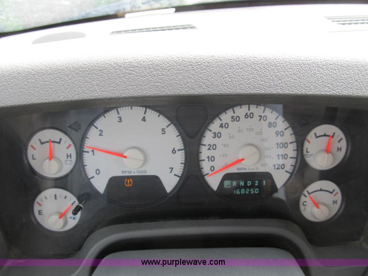 image for item B2755 2008 Dodge Ram 1500 Big Horn Edition quad cab pickup truck