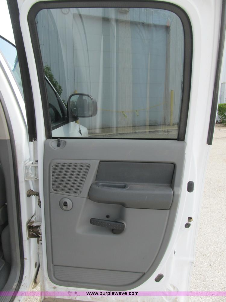 image for item B2755 2008 Dodge Ram 1500 Big Horn Edition quad cab pickup truck