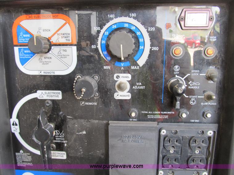 image for item B2758 2005 Miller Trail Blazer 301D portable welder