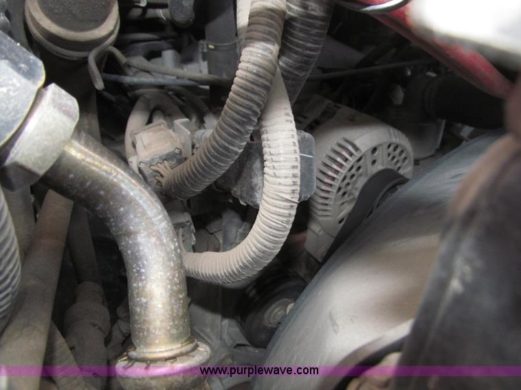 image for item B5158 2002 Ford E450 Super Duty box truck