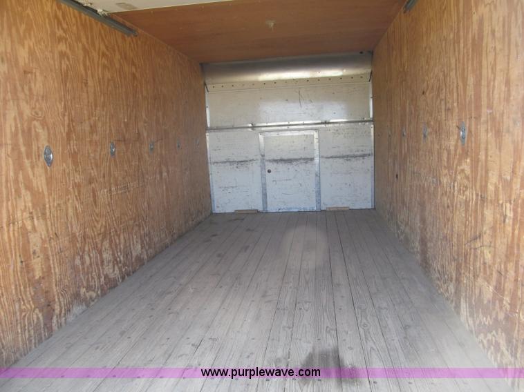 image for item B5158 2002 Ford E450 Super Duty box truck