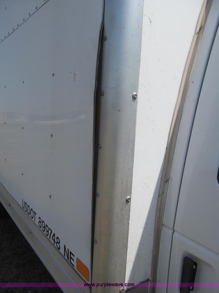 image for item B5158 2002 Ford E450 Super Duty box truck