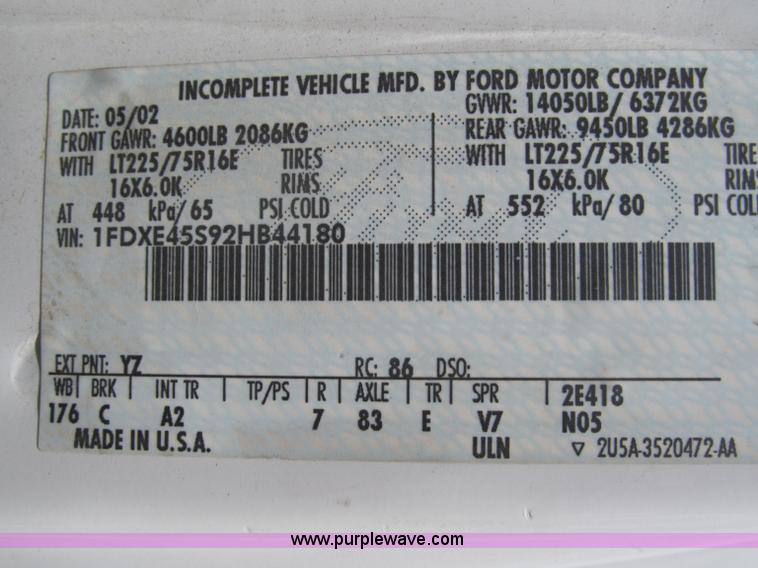 image for item B5158 2002 Ford E450 Super Duty box truck