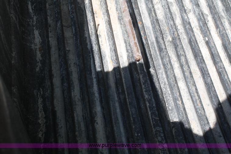 image for item B6813 1995 Chevrolet S10 pickup truck