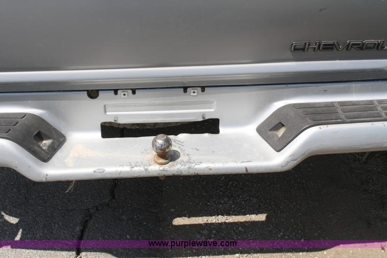 image for item B6813 1995 Chevrolet S10 pickup truck