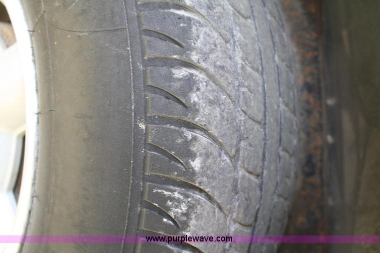 image for item B6813 1995 Chevrolet S10 pickup truck