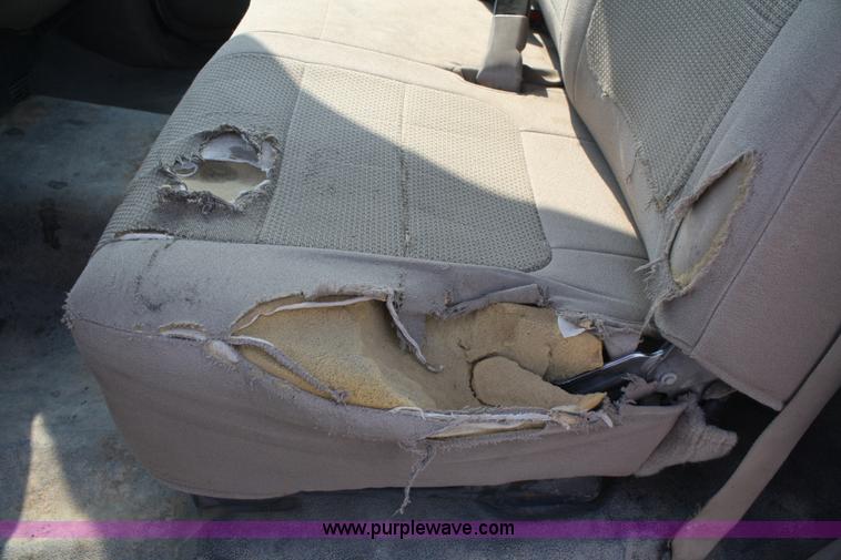 image for item B6837 2001 Ford F150 XL pickup truck