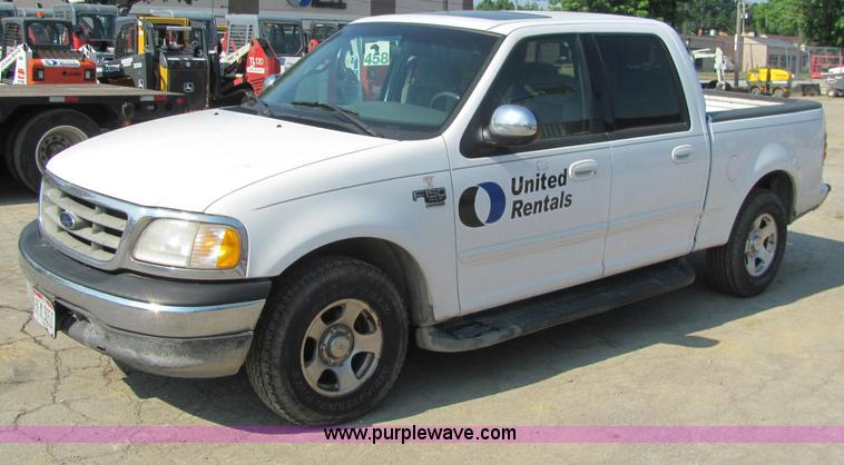 image for item C2577 2001 Ford F150 XLT club cab pickup truck