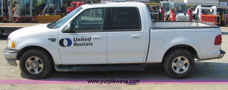 image for item C2577 2001 Ford F150 XLT club cab pickup truck