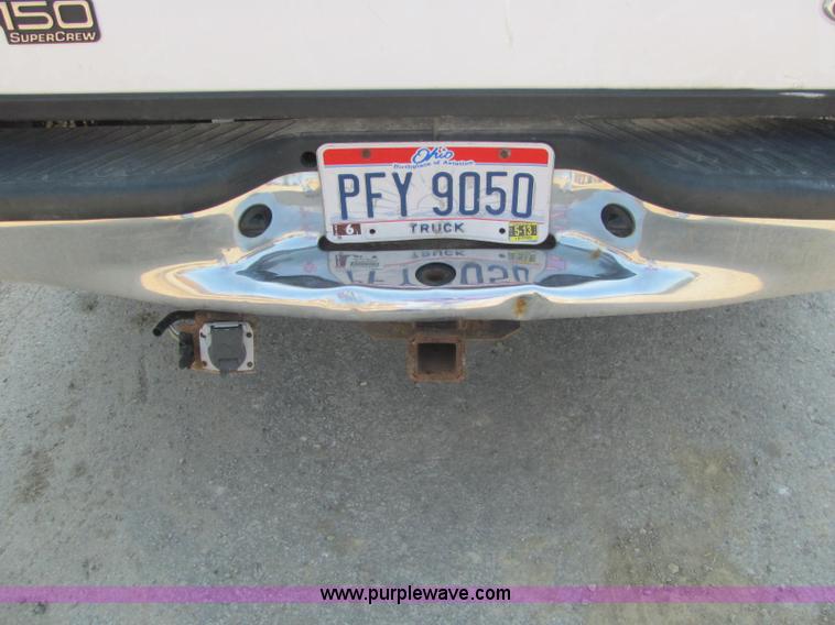 image for item C2577 2001 Ford F150 XLT club cab pickup truck