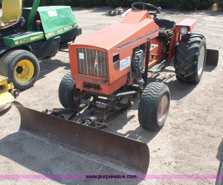 image for item C2591 Allis-Chalmers 720 tractor