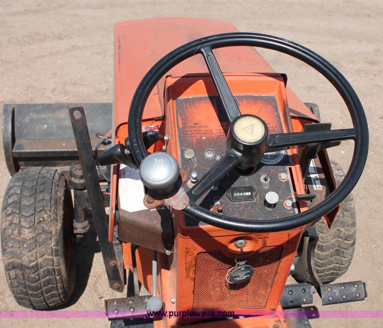 image for item C2591 Allis-Chalmers 720 tractor