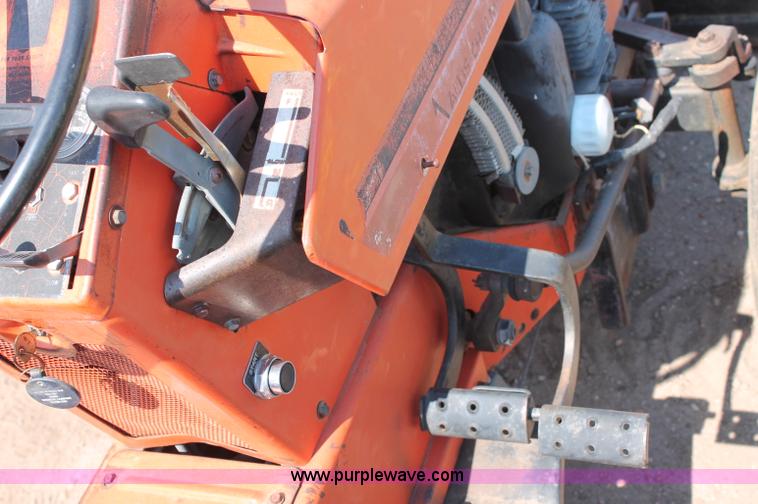 image for item C2591 Allis-Chalmers 720 tractor